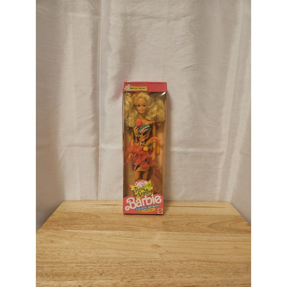 1991 Mattel Sweet Spring Barbie Special Edition #3208 NRFB